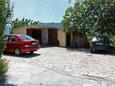 Parking lot Kampor, Rab, Parking lot 4972 - Apartments with sandy beach.