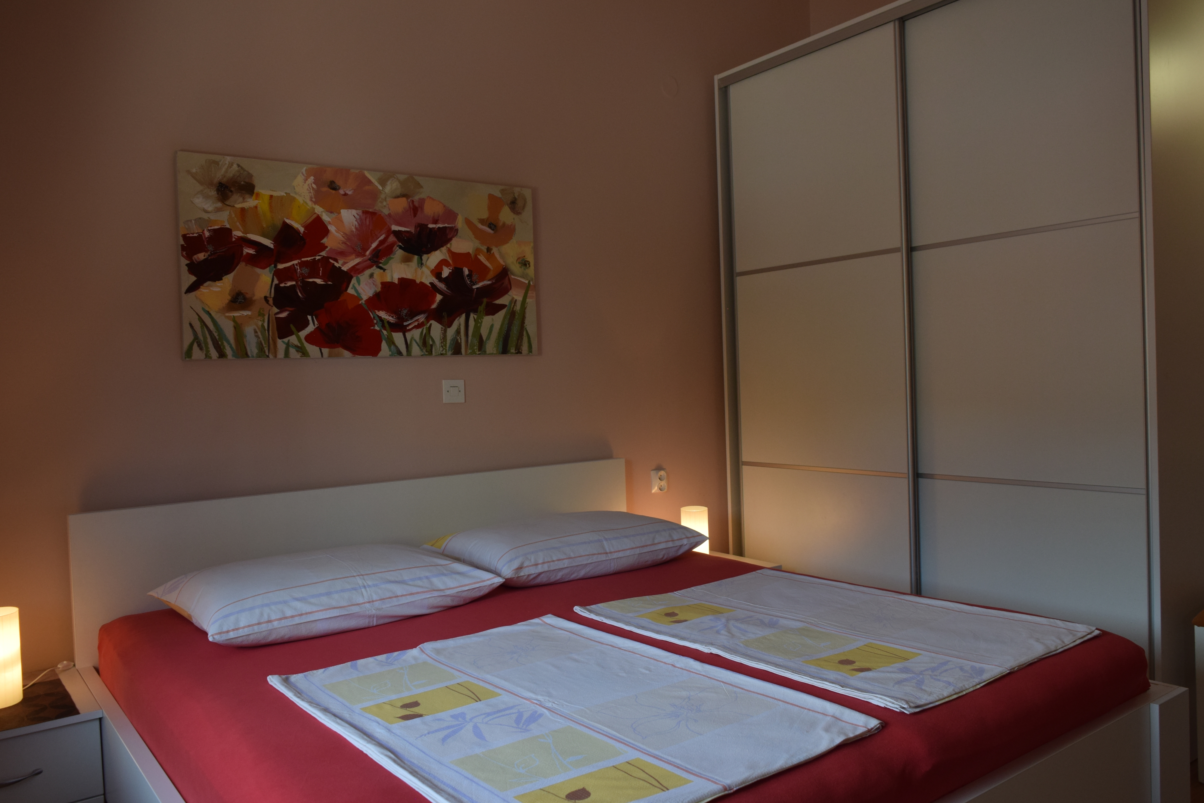 Three bedroom apartment near beach Barbat, Rab  A-a