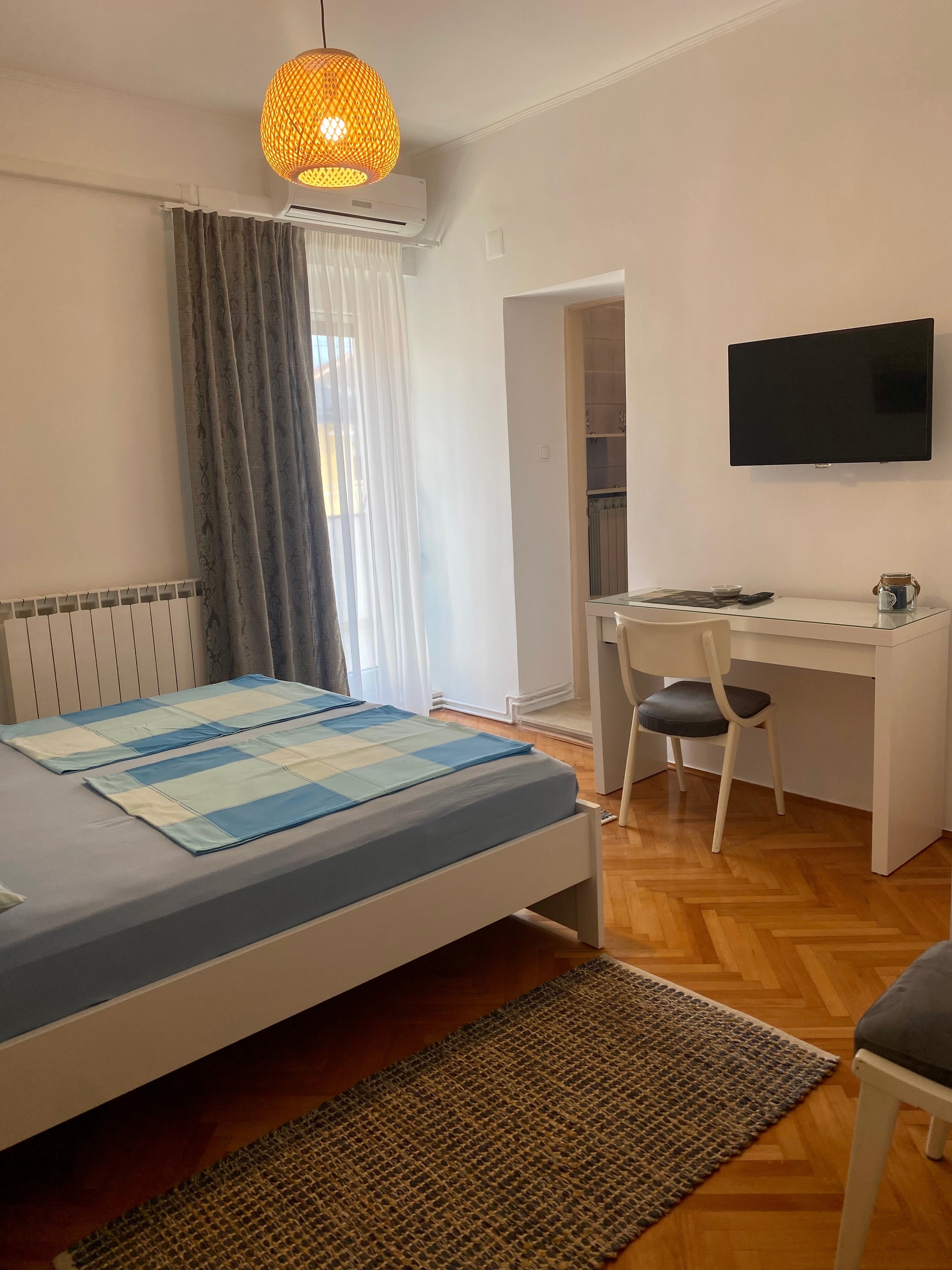 Top Rab Barbat Top Rab Barbat