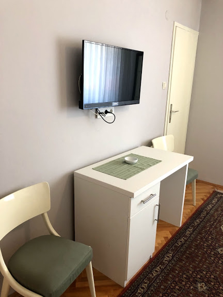 Top Rab Barbat Top Rab Barbat