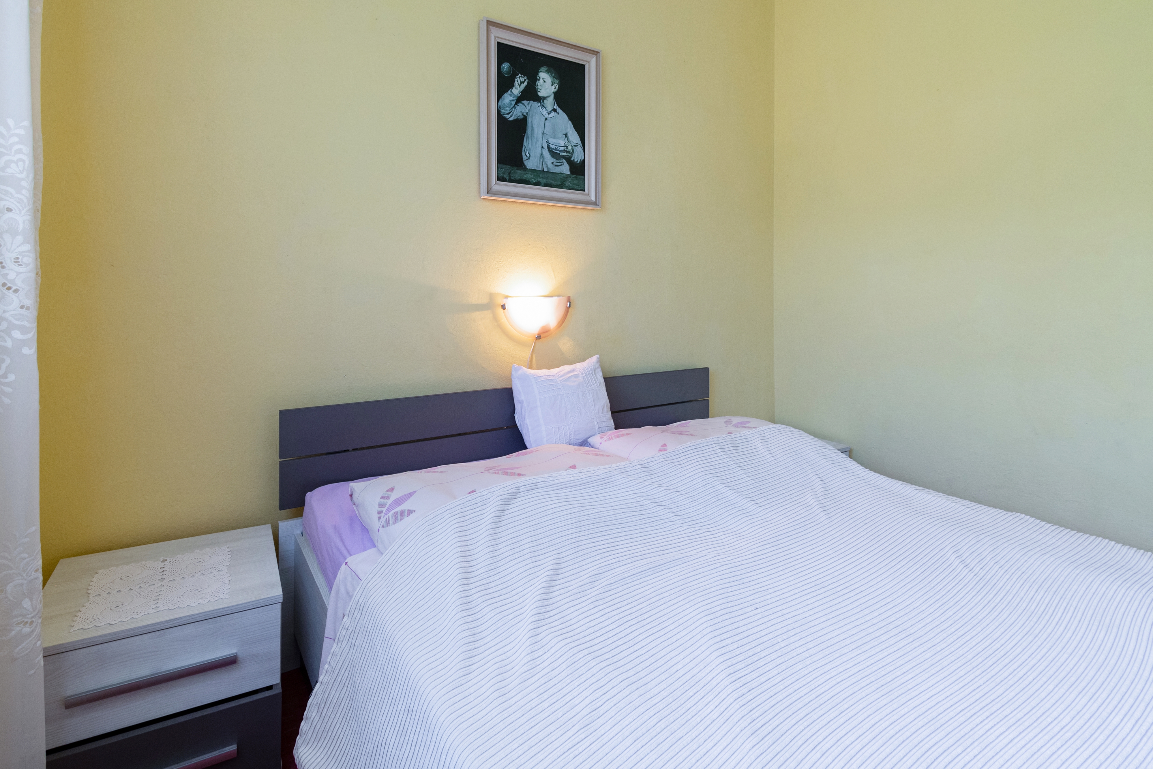 Two bedroom apartment with terrace Barbat, Rab  A-a
