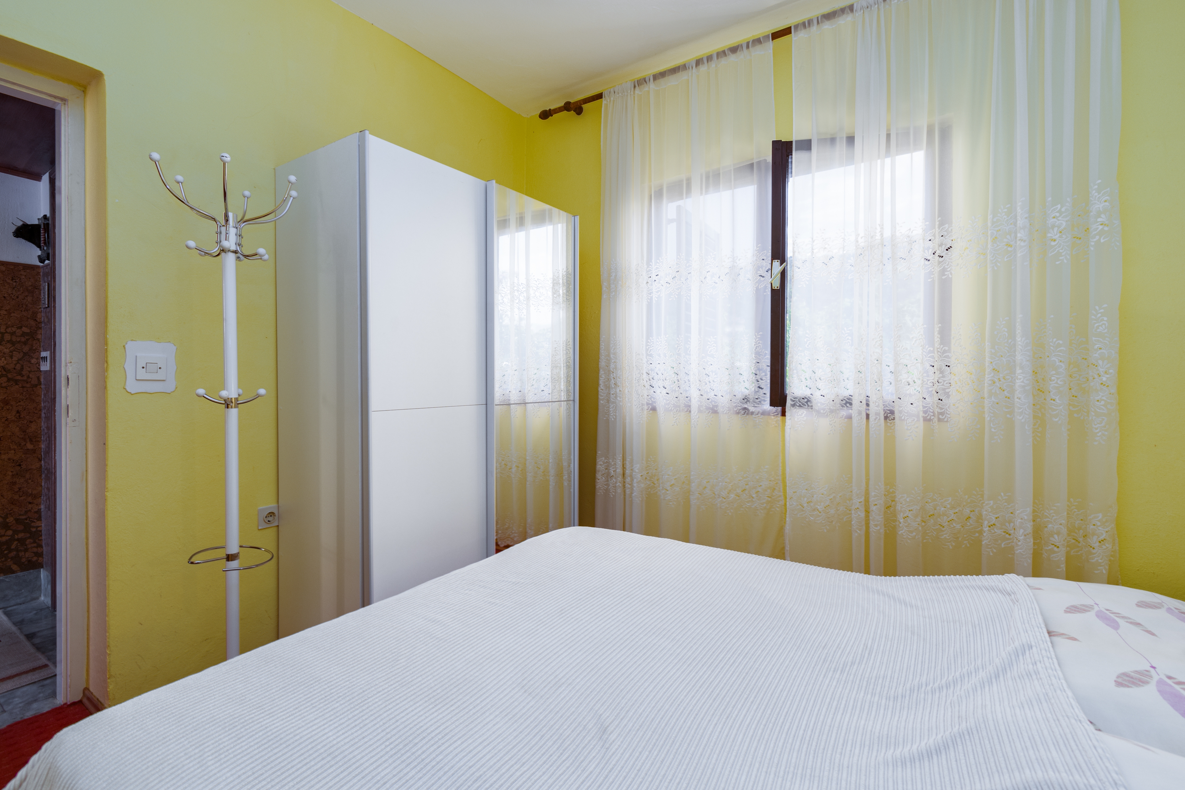 Two bedroom apartment with terrace Barbat, Rab  A-a