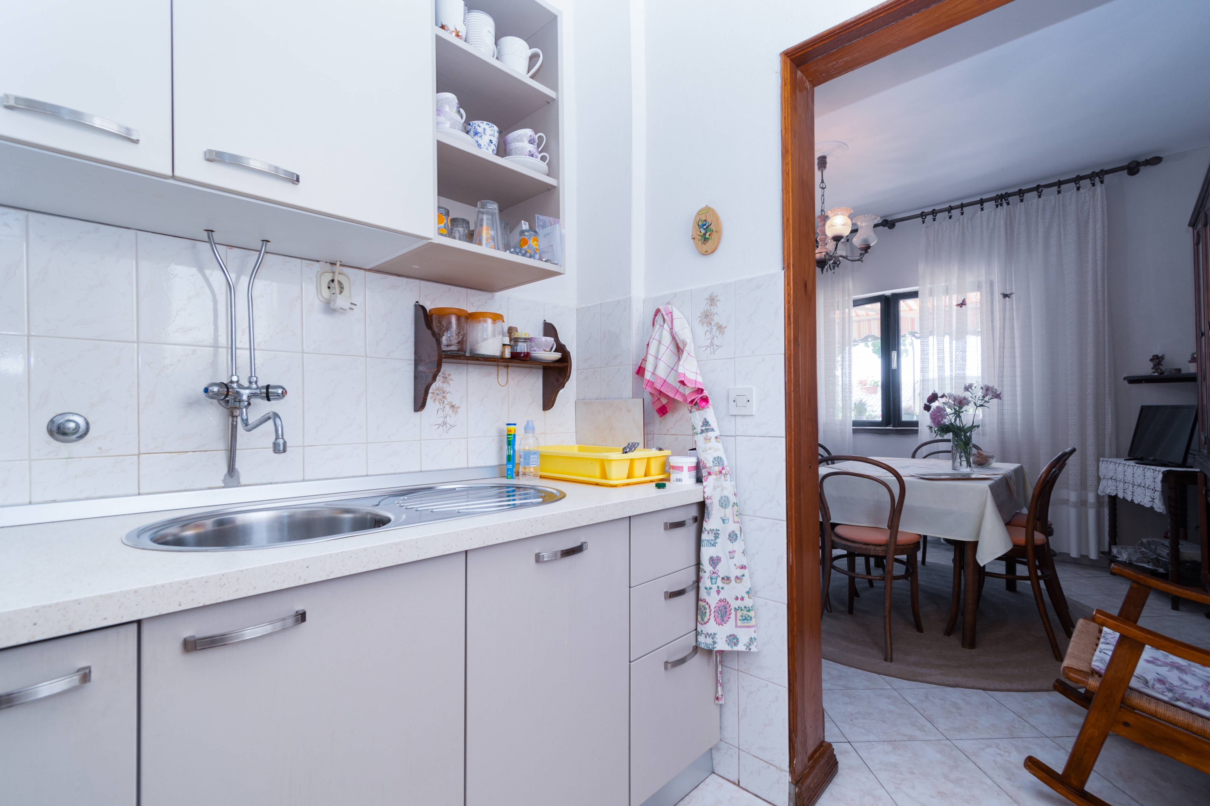 Two bedroom apartment with terrace Barbat, Rab  A-a