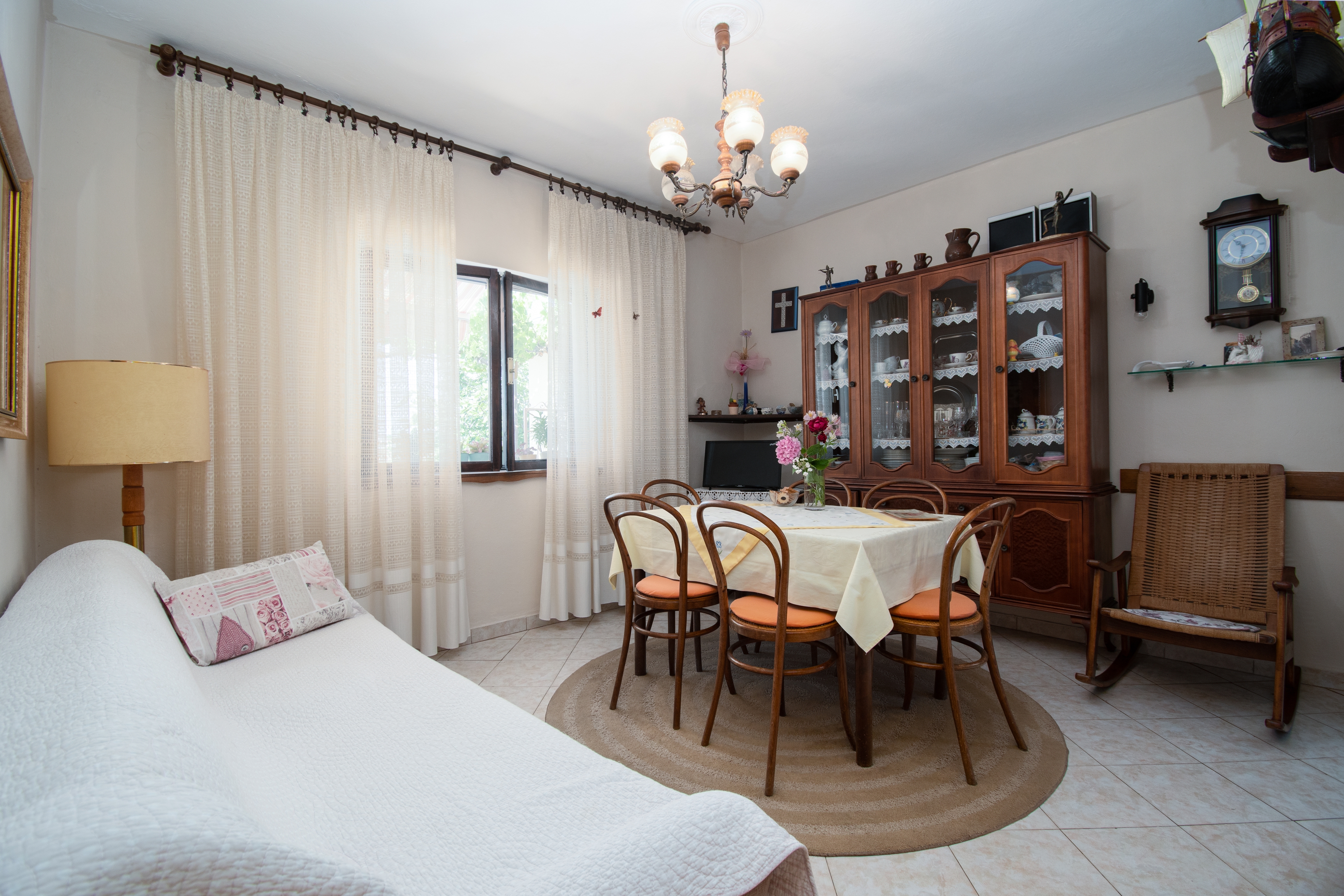 Two bedroom apartment with terrace Barbat, Rab (A-4977-a)