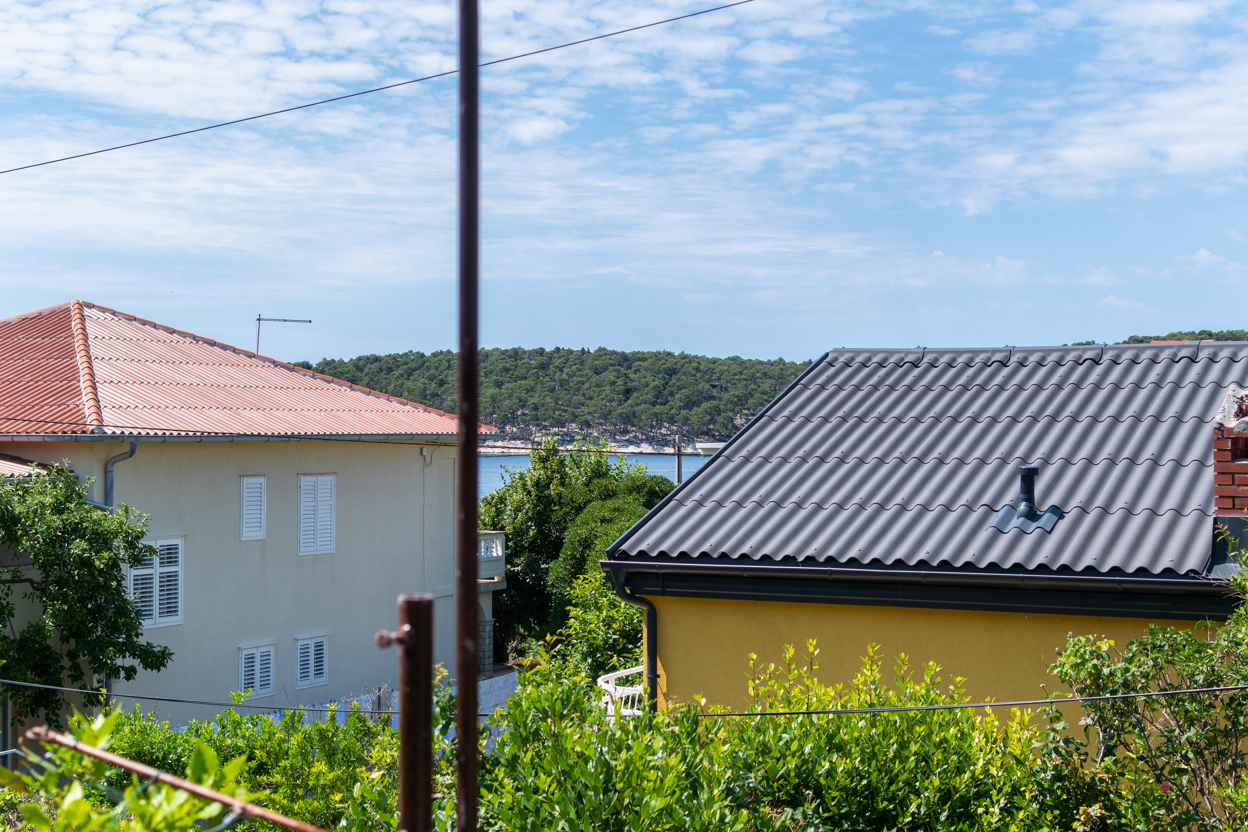 Two bedroom apartment with terrace Barbat, Rab  A-a