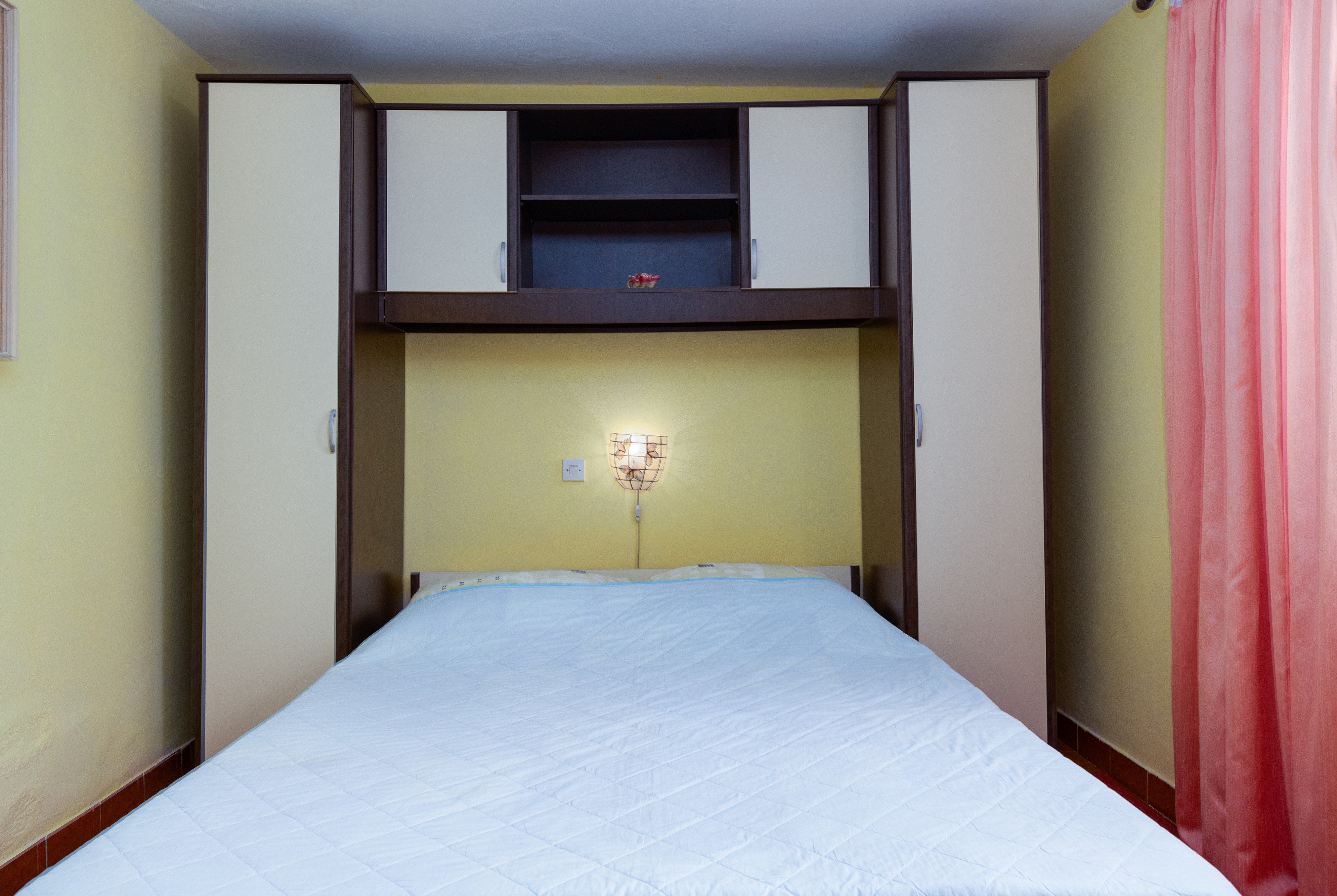 One bedroom apartment with terrace Barbat, Rab  A-b
