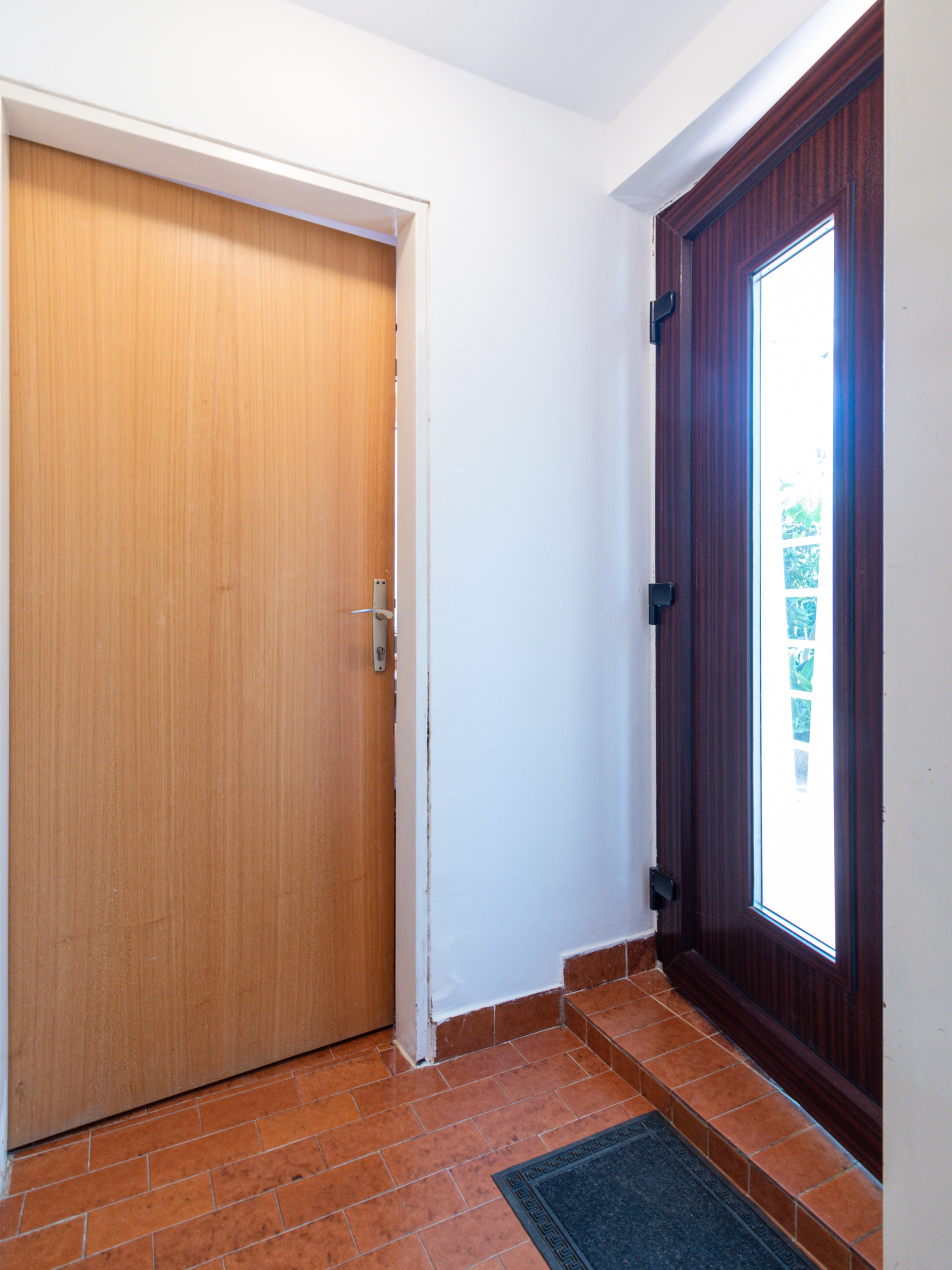 One bedroom apartment with terrace Barbat, Rab  A-b