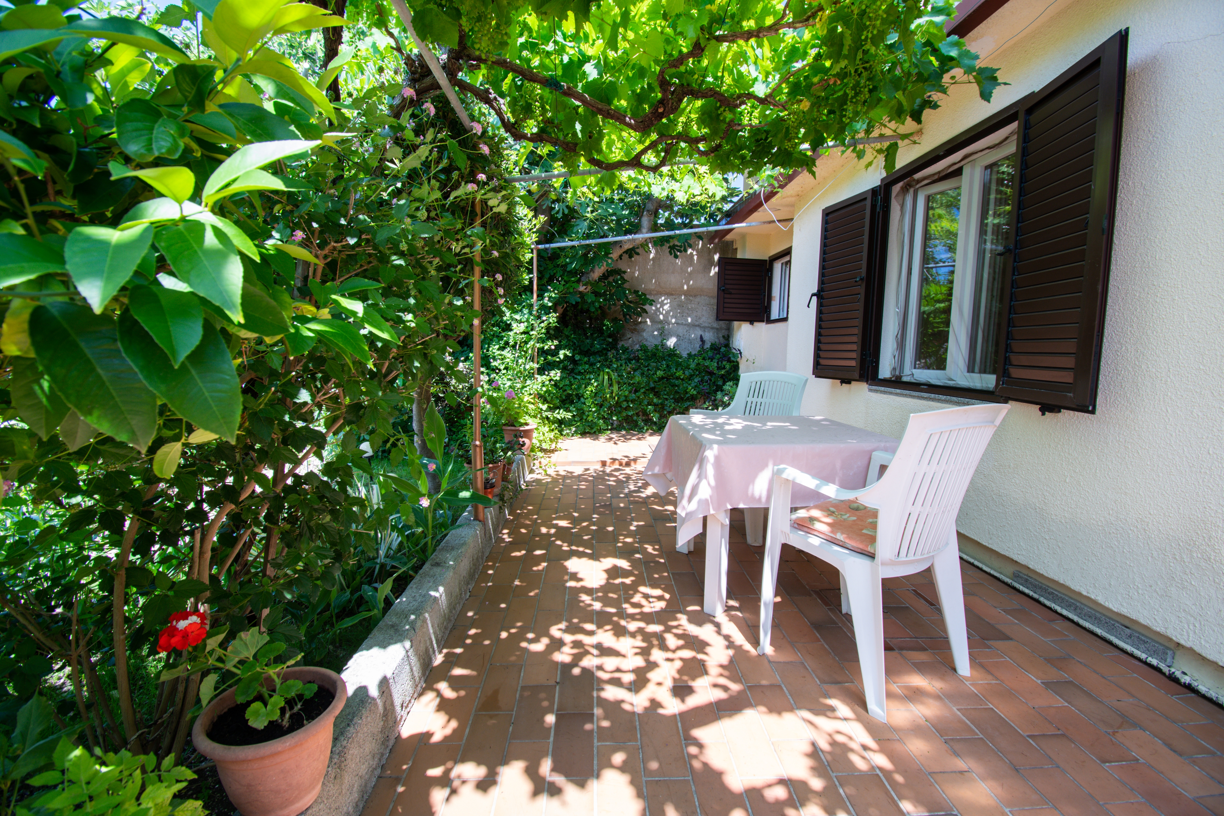 One bedroom apartment with terrace Barbat (Rab) (A-4977-b) One bedroom apartment with terrace Barbat (Rab) (A-4977-b)