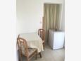 Barbat, Dining room in the apartment, (pet friendly) and WiFi.