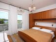 Bedroom 2 Barbat, Bedroom 2 in the apartment, dopusteni kucni ljubimci i WIFI.