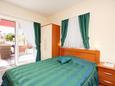 Bedroom Barbat, Bedroom in the studio-apartment, WiFi.