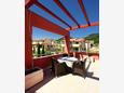 Terrace Barbat, Terrace in the studio-apartment, with a sea view and WiFi.