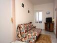 Supetarska Draga - Donja, Living room in the apartment, (pet friendly) and WiFi.