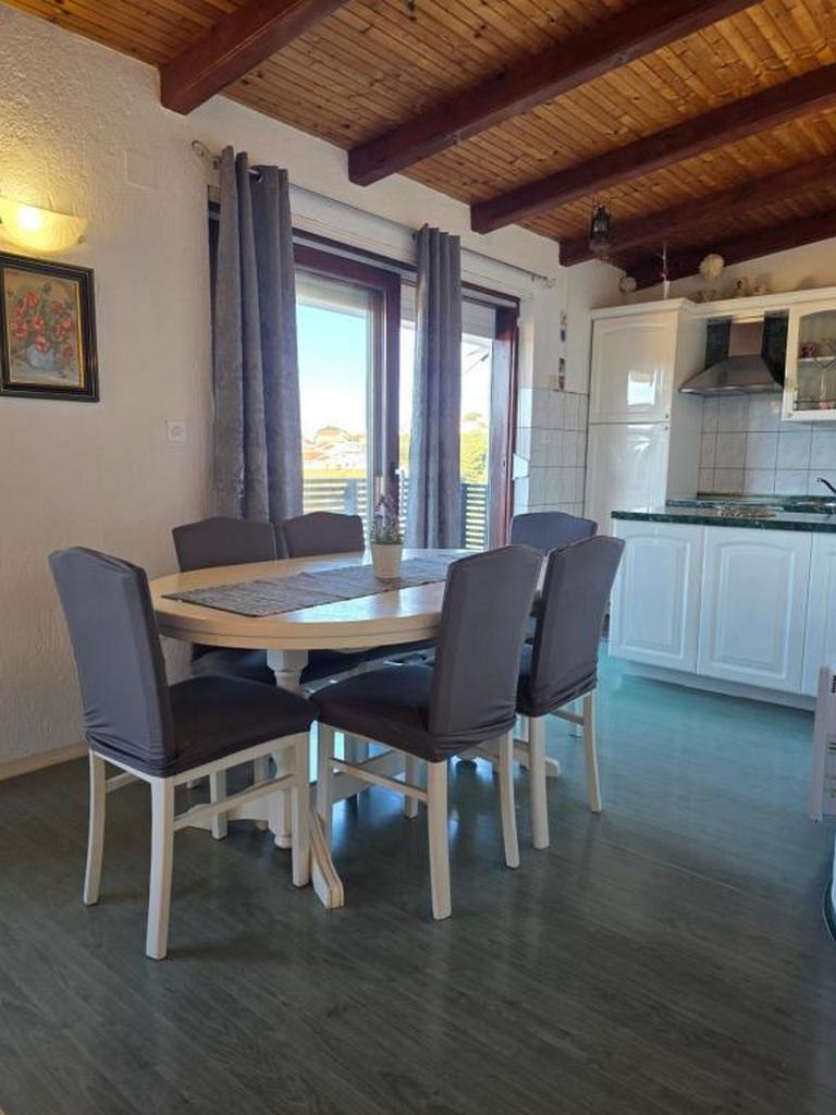 One bedroom apartment with balcony and sea view Palit, Rab  A-a