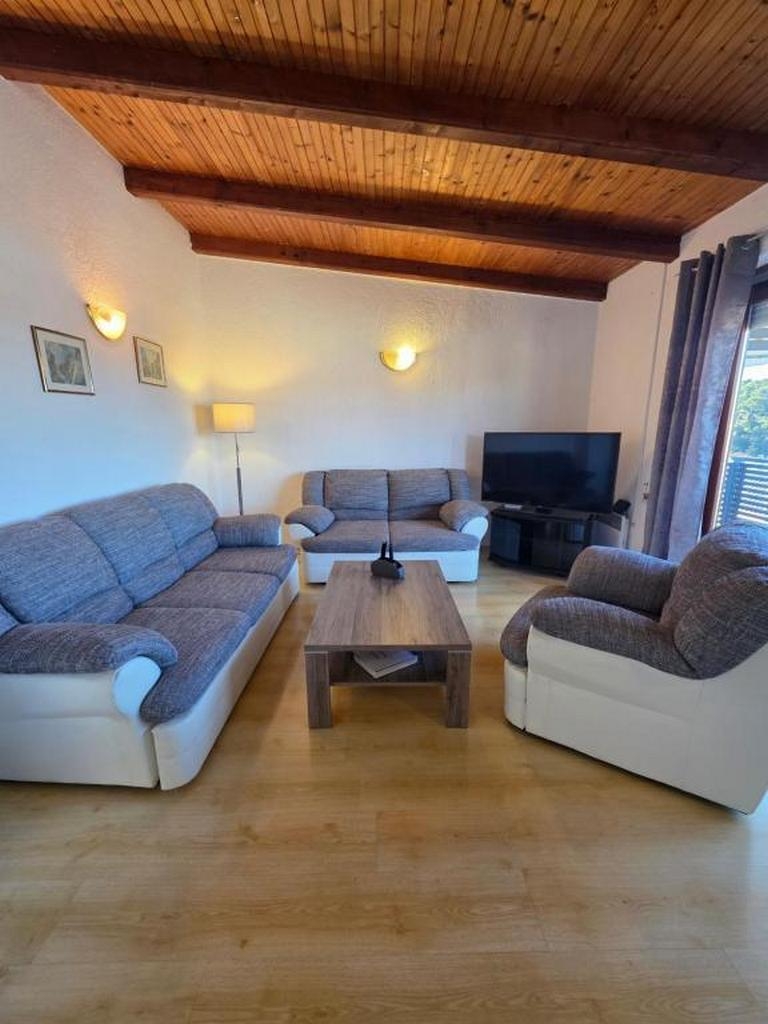 One bedroom apartment with balcony and sea view Palit, Rab  A-a