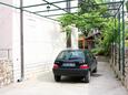 Supetarska Draga - Gonar, Rab, Aparcamiento 4987 - Apartamentos with sandy beach.