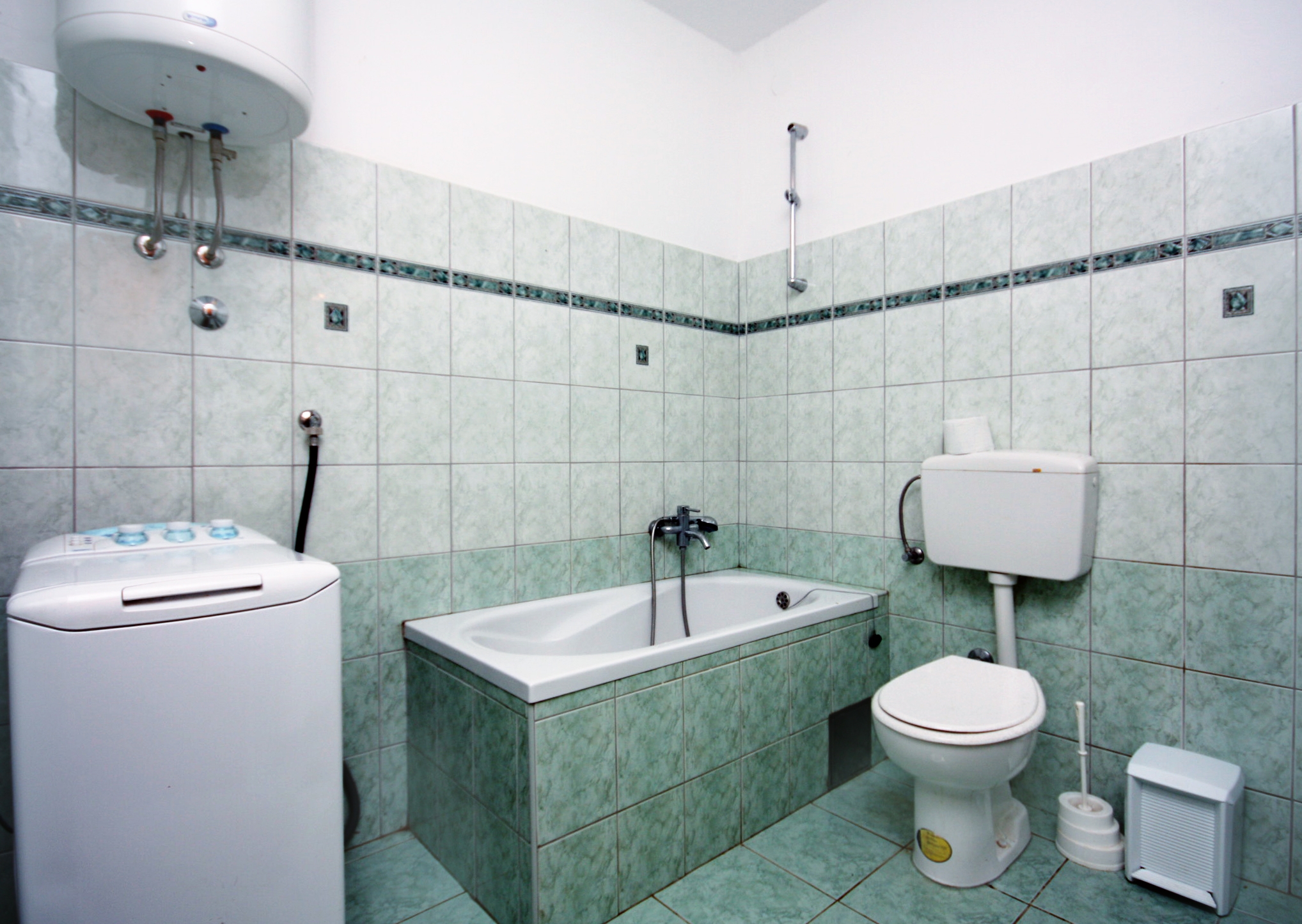 One bedroom apartment with terrace and sea view Barbat, Rab  A-b