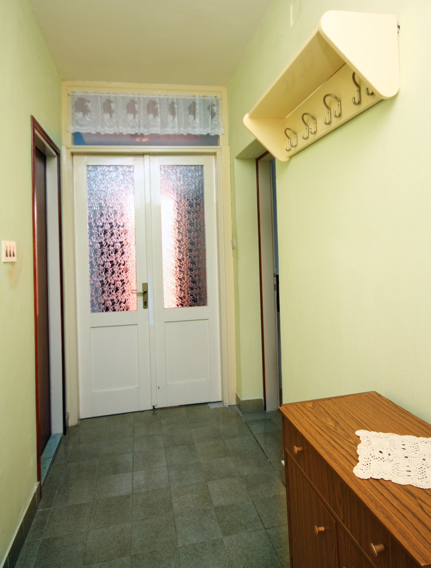 One bedroom apartment with terrace and sea view Barbat, Rab  A-b