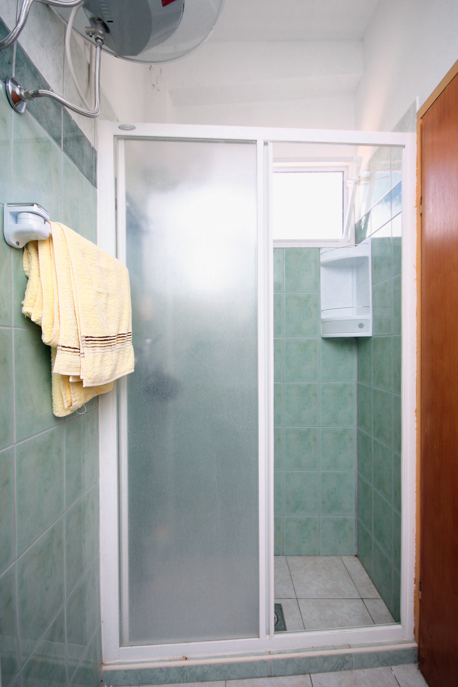 One bedroom apartment with terrace and sea view Barbat, Rab  A-c