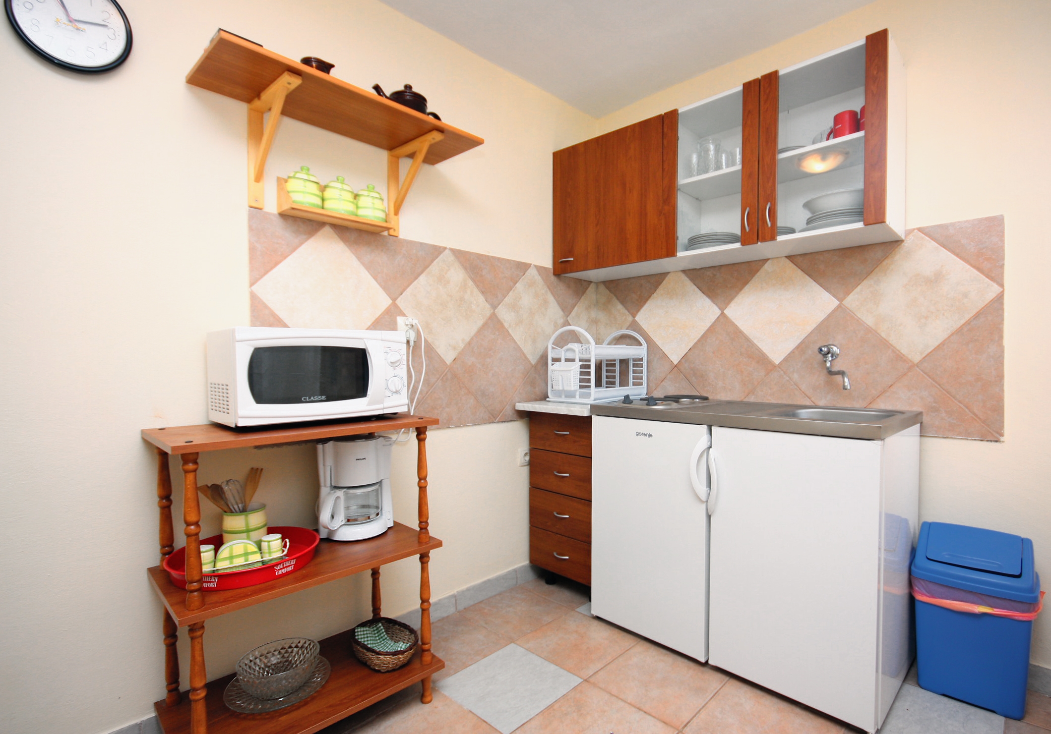 One bedroom apartment with terrace and sea view Barbat, Rab  A-c