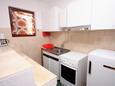 Supetarska Draga - Gonar, Kitchen in the apartment, (pet friendly) and WiFi.