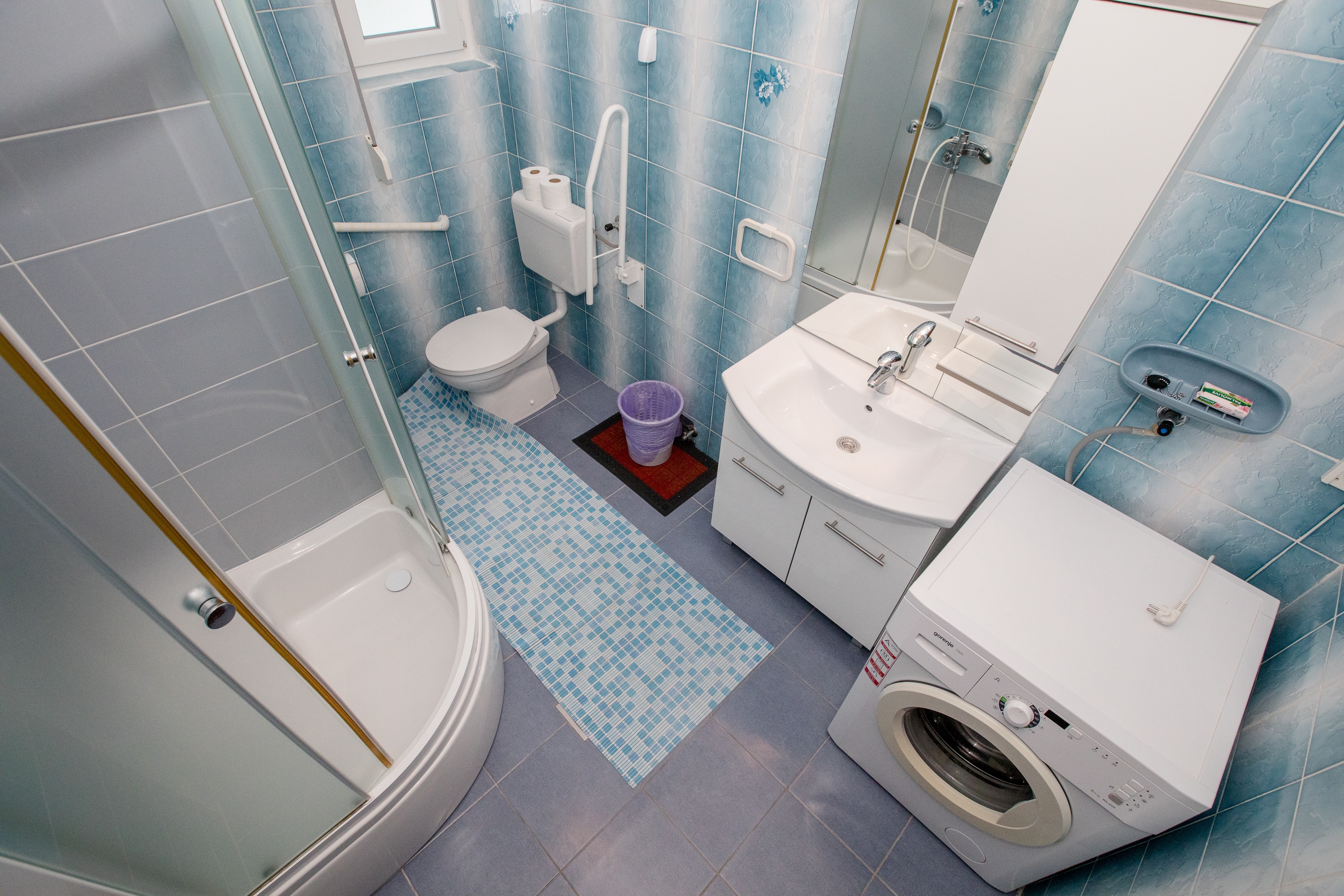 Three bedroom apartment with terrace Palit, Rab  A-a