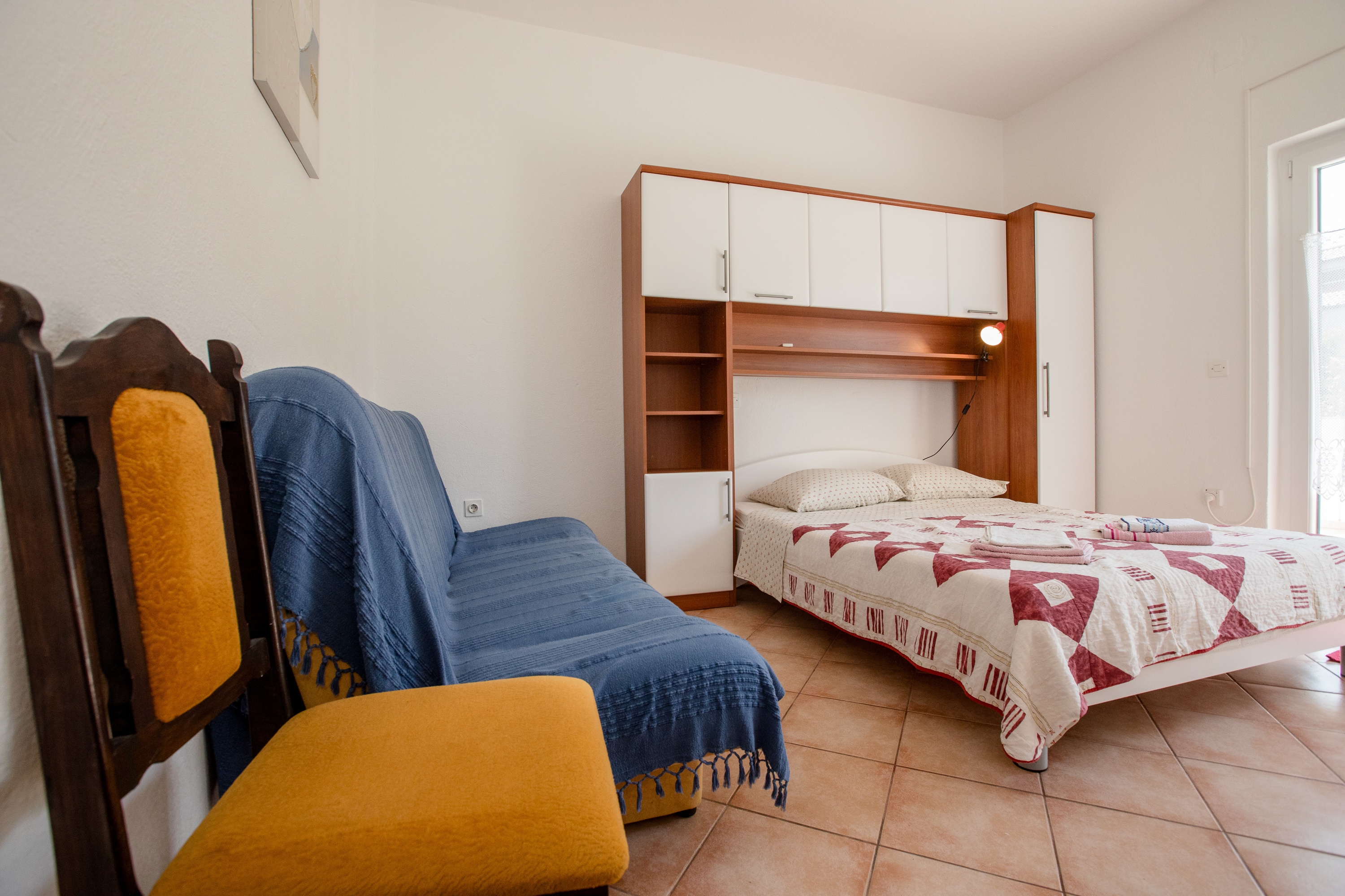 Three bedroom apartment with terrace Palit, Rab  A-a