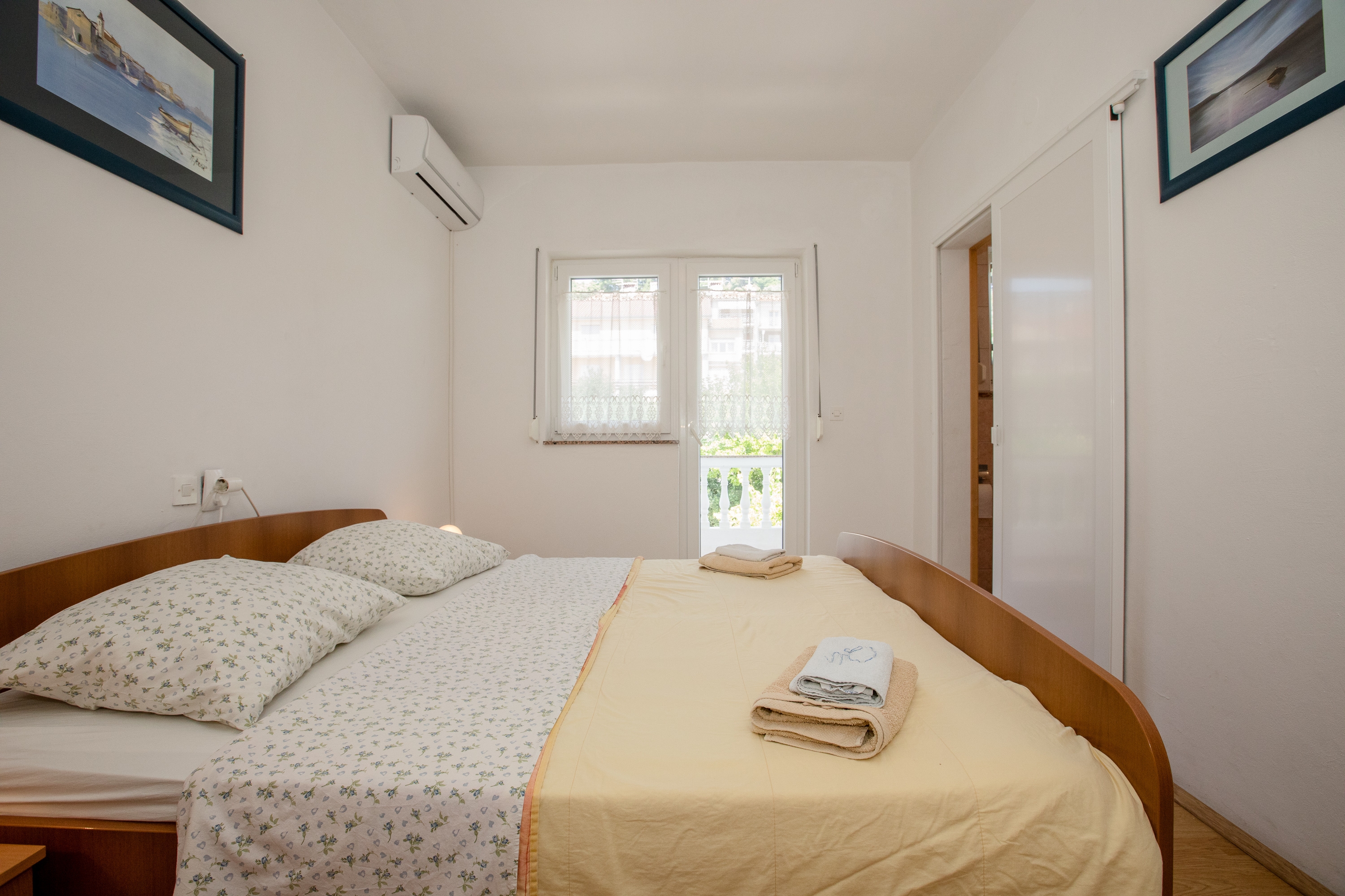 Two bedroom apartment with balcony Palit, Rab  A-b