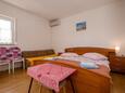 Obývací pokoj Palit, Obývací pokoj v ubytování typu apartment, s klimatizací, domácí mazlíčci povoleni a WiFi.