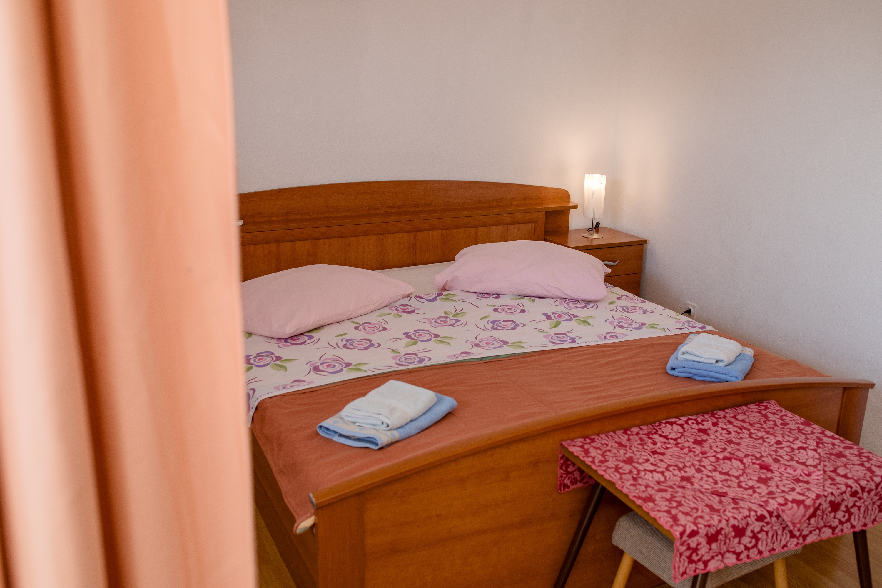 Two bedroom apartment with balcony Palit, Rab  A-b