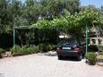 Parking lot Barbat, Rab, Parking lot 4995 - Rooms with sandy beach.