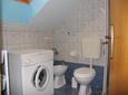 Supetarska Draga - Gonar, Bathroom 1 in the apartment, (pet friendly) and WiFi.