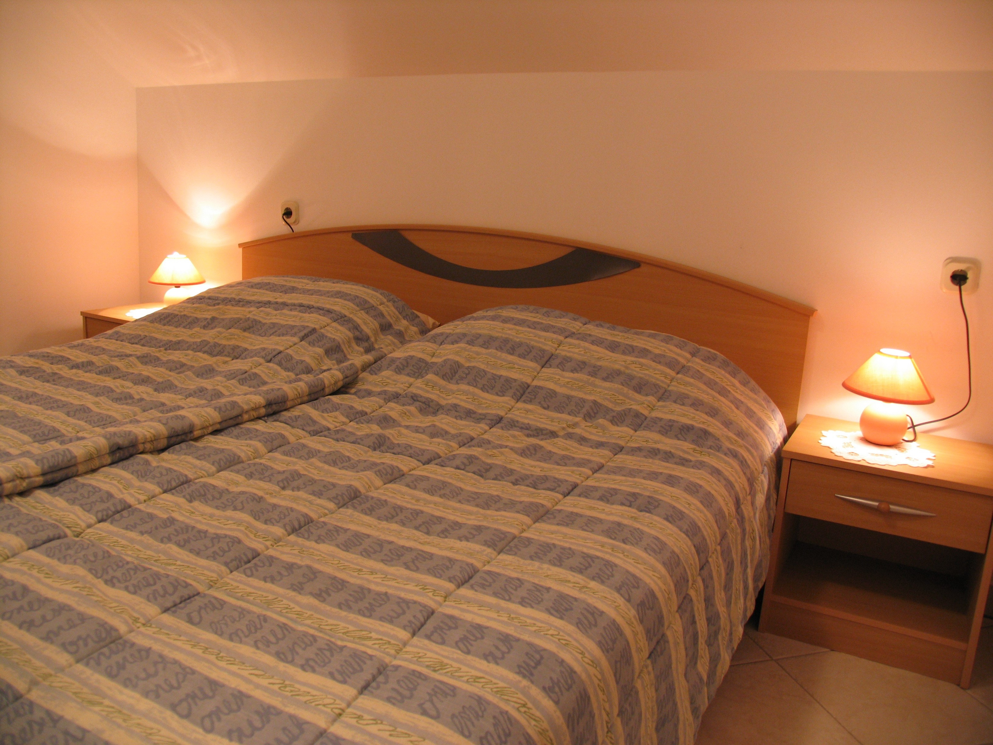 Three bedroom apartment with balcony and sea view Supetarska Draga - Gonar, Rab  A-c