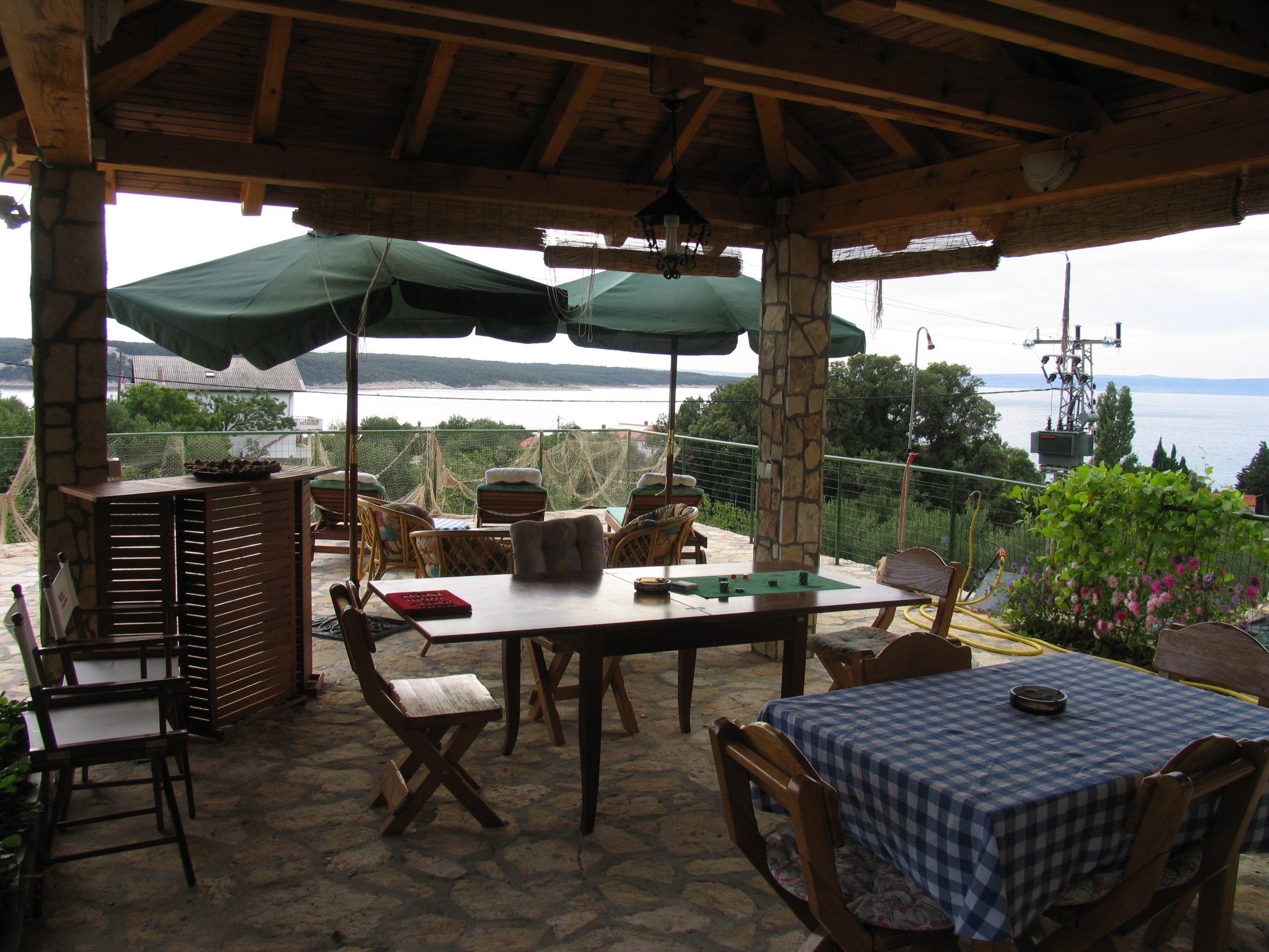 One bedroom apartment with balcony and sea view Supetarska Draga - Gonar, Rab (A-4999-b) One bedroom apartment with balcony and sea view Supetarska Draga - Gonar, Rab (A-4999-b)