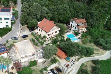 Supetarska Draga - Gonar, Rab, Hébergement 4999 - Appartement avec une plage de sables.