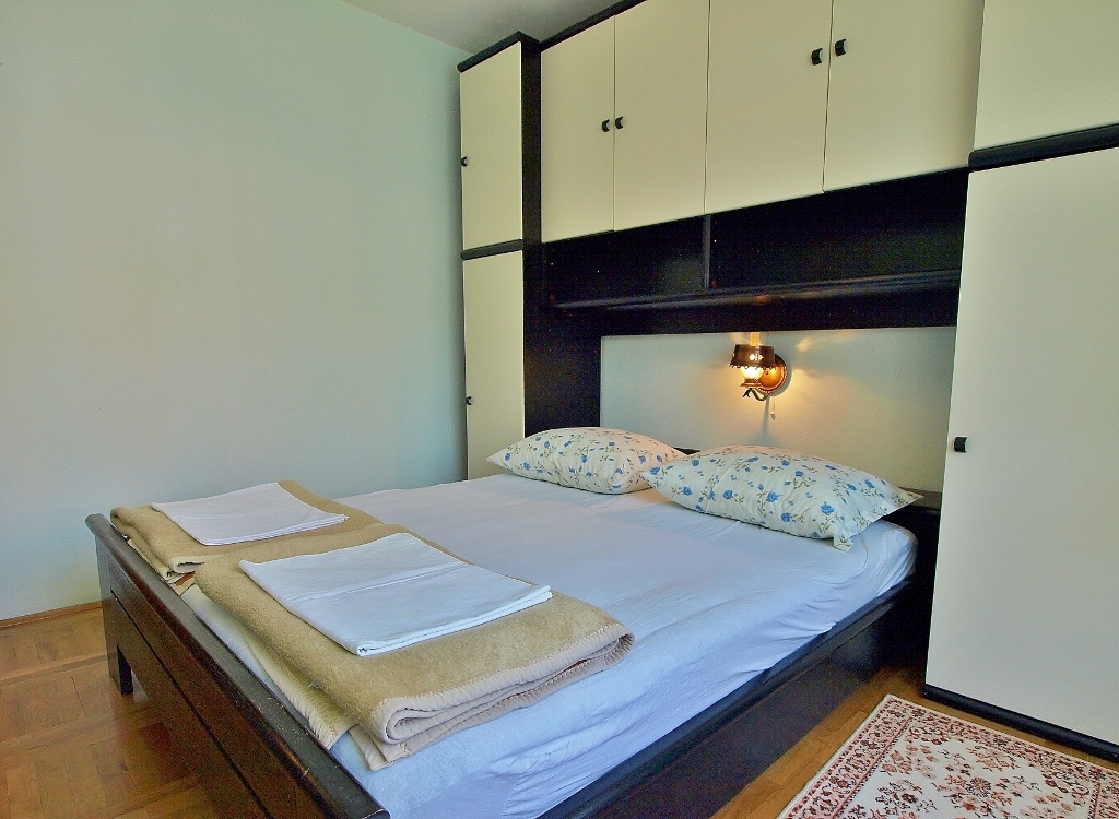 One bedroom apartment with balcony and sea view Kampor, Rab  A-a