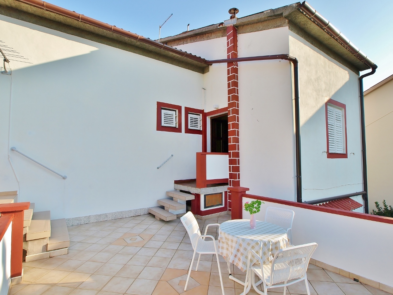 One bedroom apartment with terrace and sea view Kampor, Rab  A-b