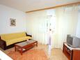 Гостиная Banjol, Гостиная в размещении типа apartment, доступный кондиционер, Домашние животные допускаются и WiFi.