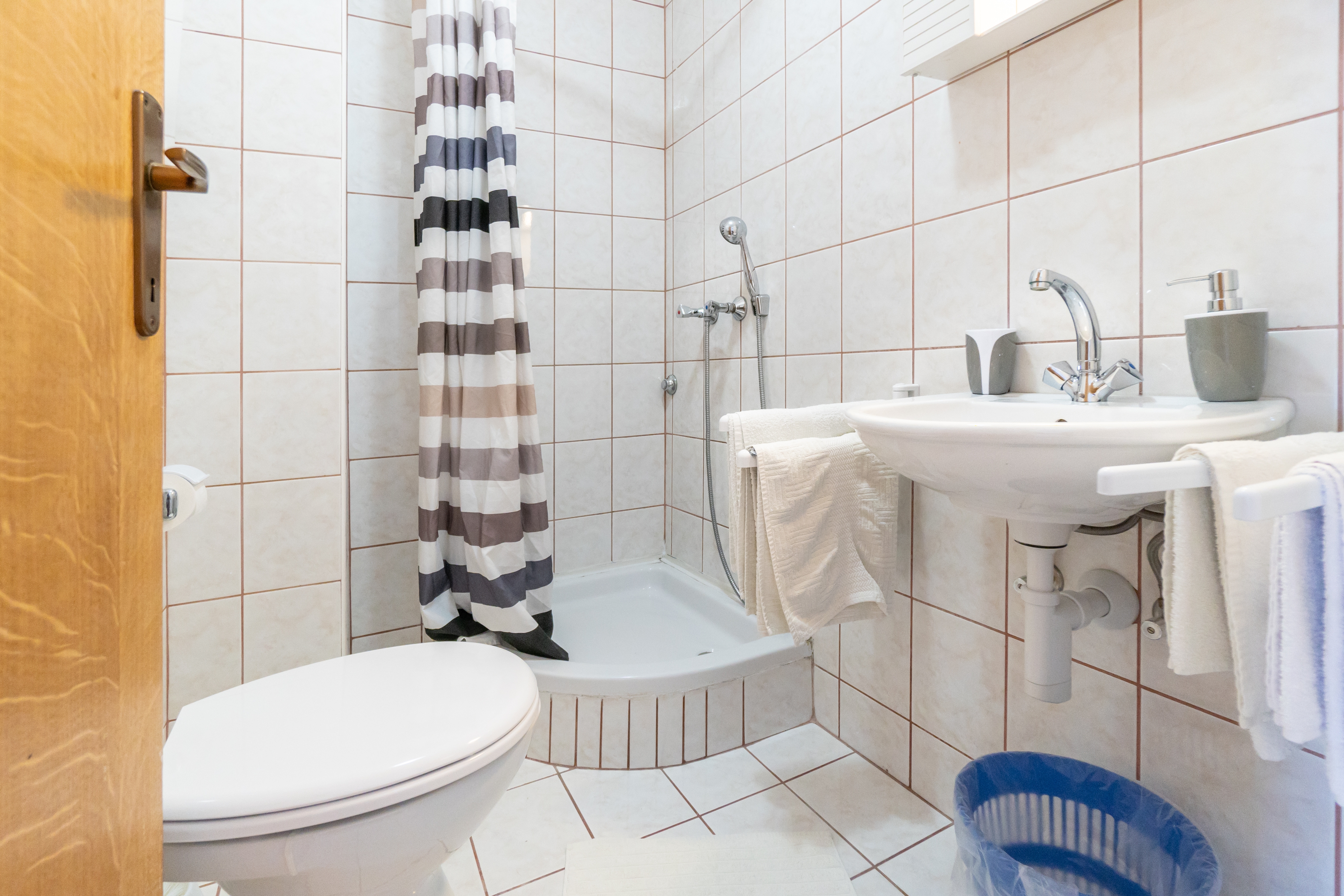 Two bedroom apartment with terrace and sea view Palit, Rab  A-b
