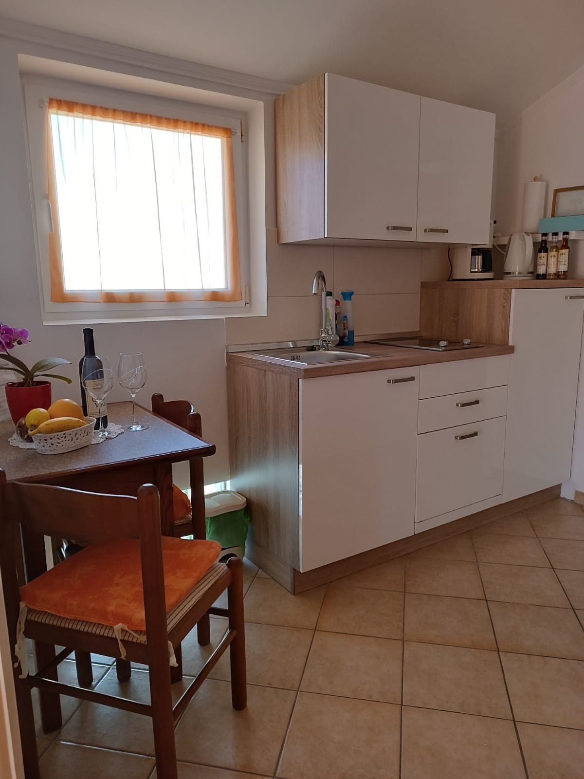 One bedroom apartment with terrace and sea view Palit, Rab (A-5010-c) One bedroom apartment with terrace and sea view Palit, Rab (A-5010-c)