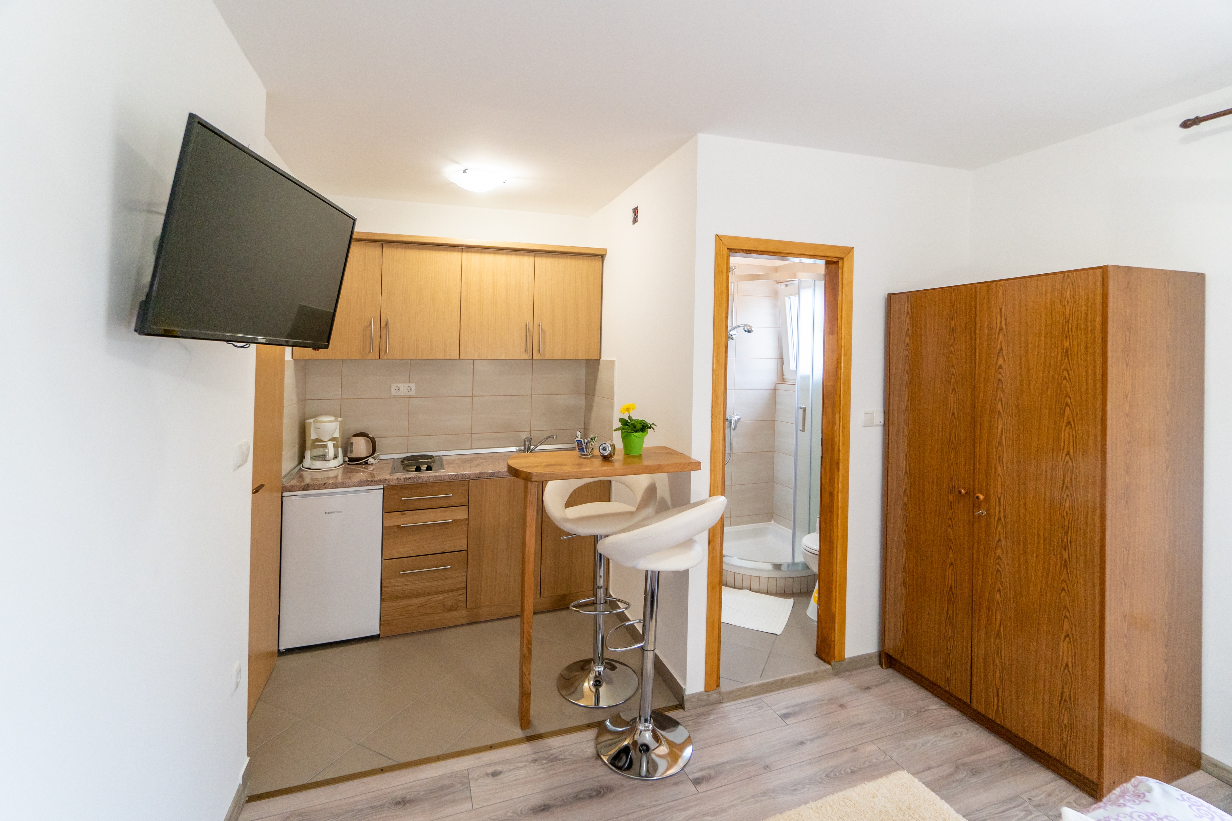 Studio flat with terrace and sea view Palit, Rab (AS-5010-a)