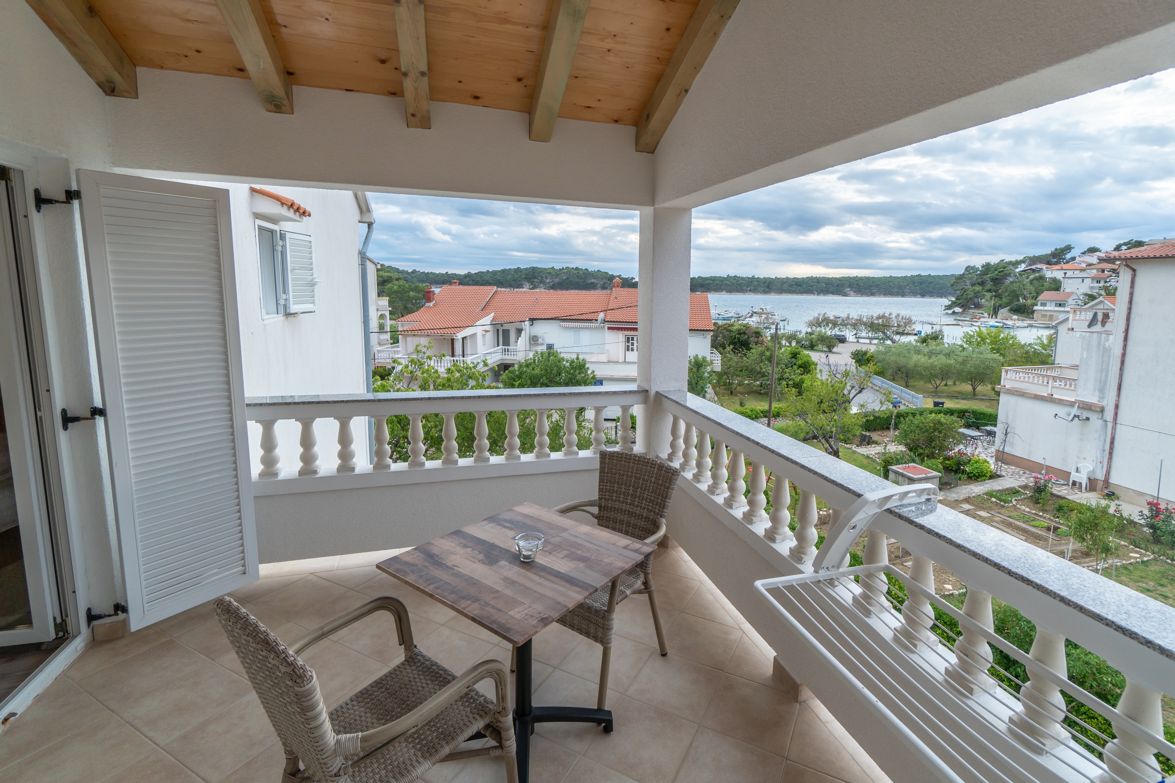 Top Rab Palit Top Rab Palit