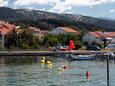 Palit, Rab, Alloggio 5010 - Appartamenti e camere vicino al mare con la spiaggia ghiaiosa.