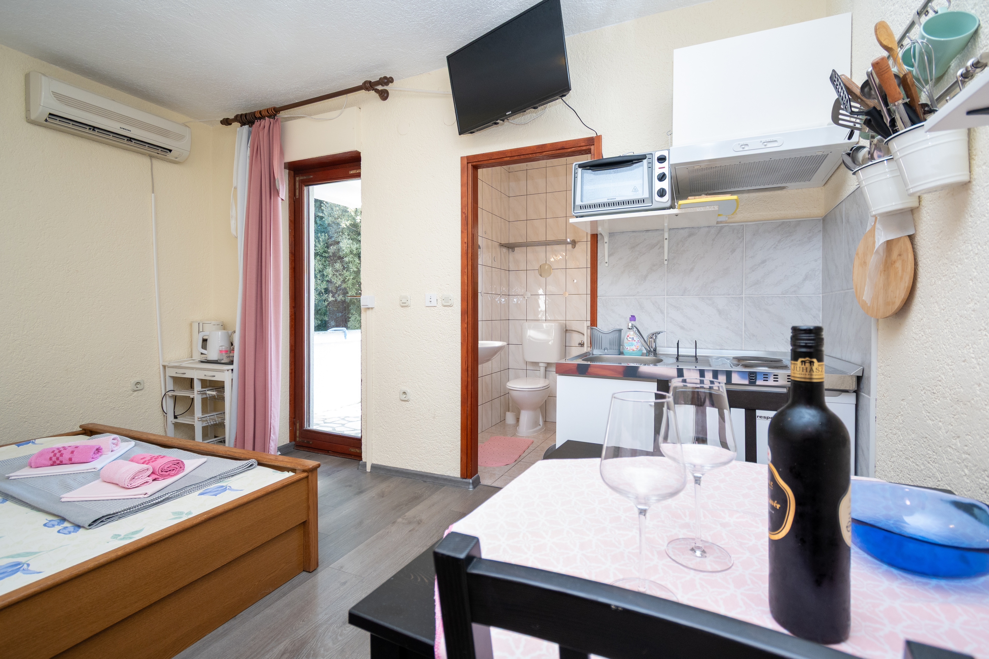 Studio flat with terrace Kampor, Rab (AS-5014-a)