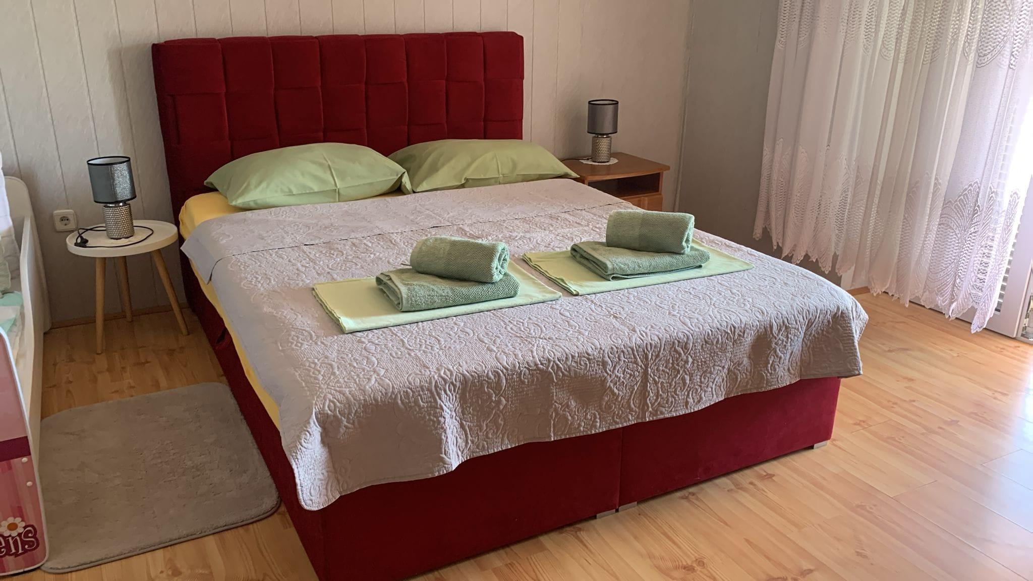 Two bedroom apartment with terrace Lopar, Rab (A-5019-b)