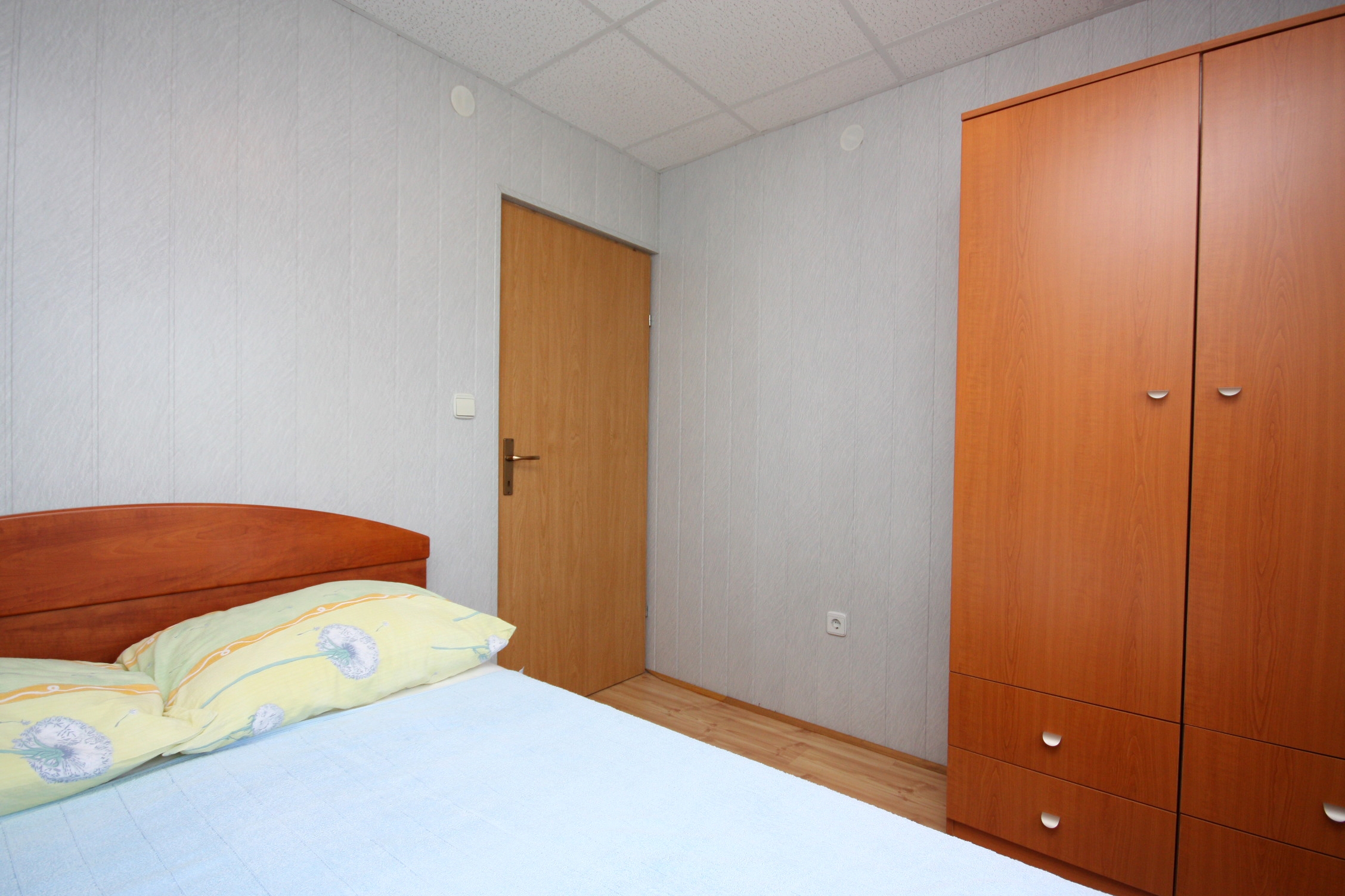 Top Rab Lopar Top Rab Lopar