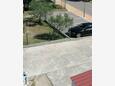 Lopar, Rab, Parkeerplaats 5019 - Appartementen with sandy beach.