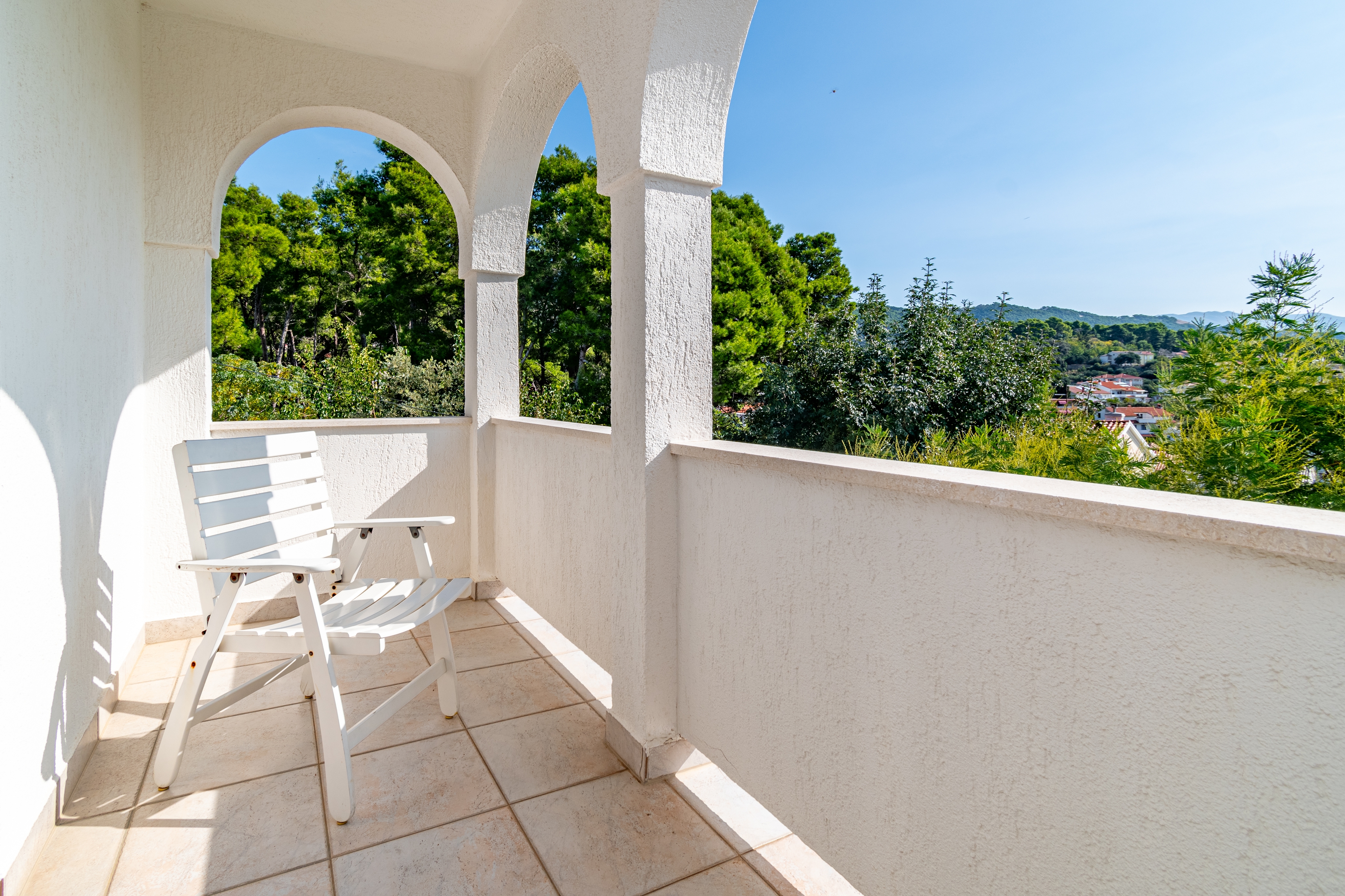 Two bedroom apartment with terrace and sea view Banjol, Rab  A-a