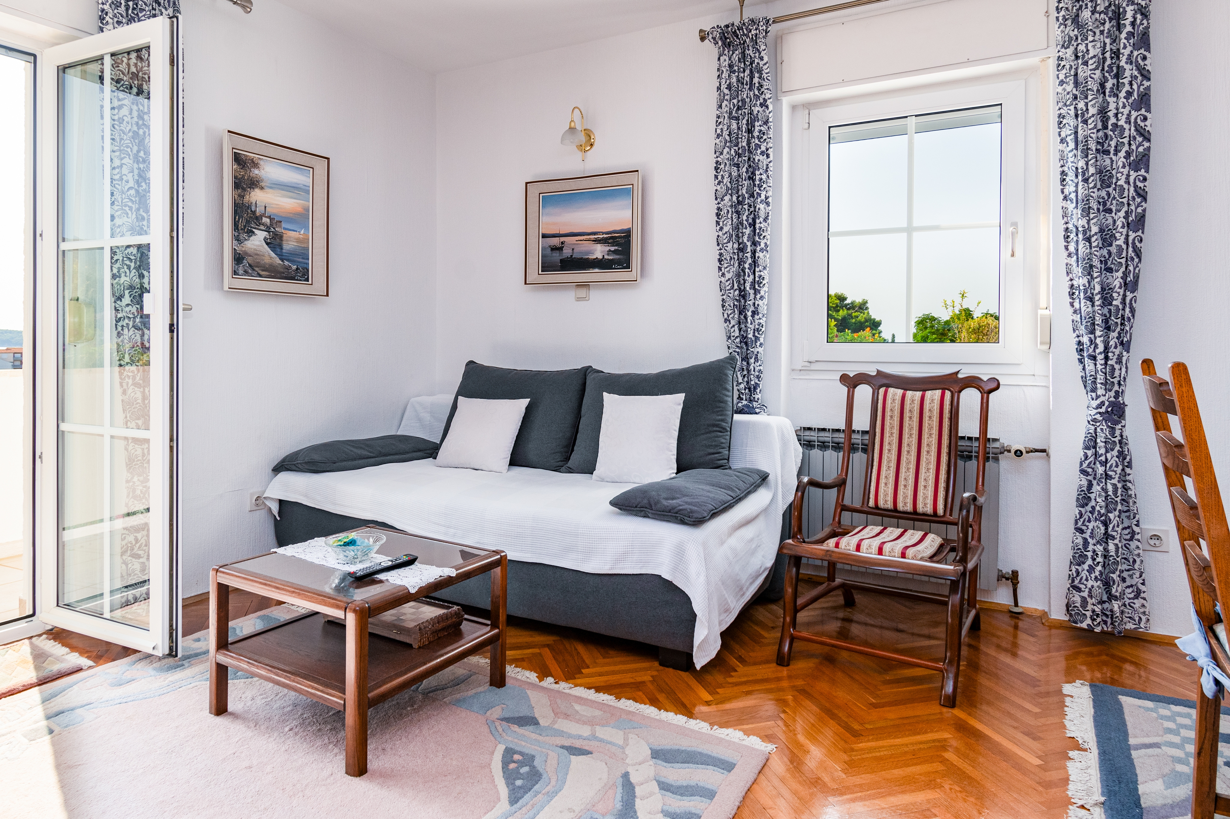 Two bedroom apartment with terrace and sea view Banjol, Rab (A-5022-a) Two bedroom apartment with terrace and sea view Banjol, Rab (A-5022-a)