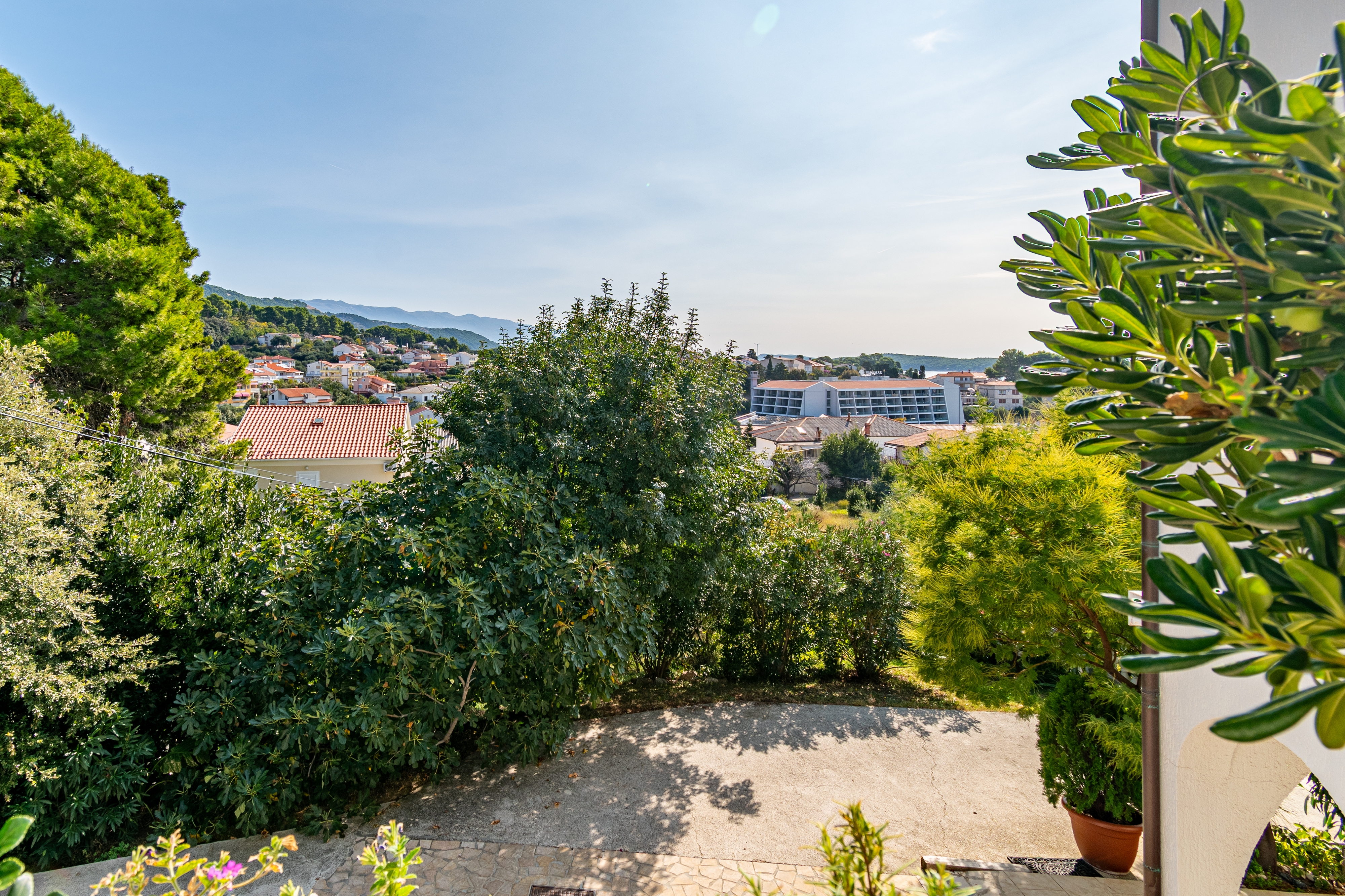 Ferienwohnung im Ort Banjol (Rab), Kapazität  Ferienwohnung  Insel Rab